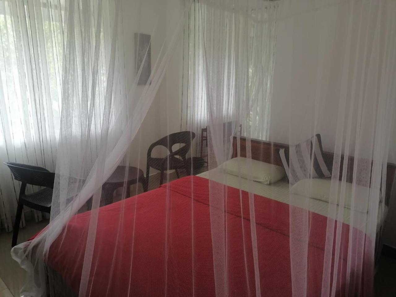 Isuru Homestay Элла Экстерьер фото